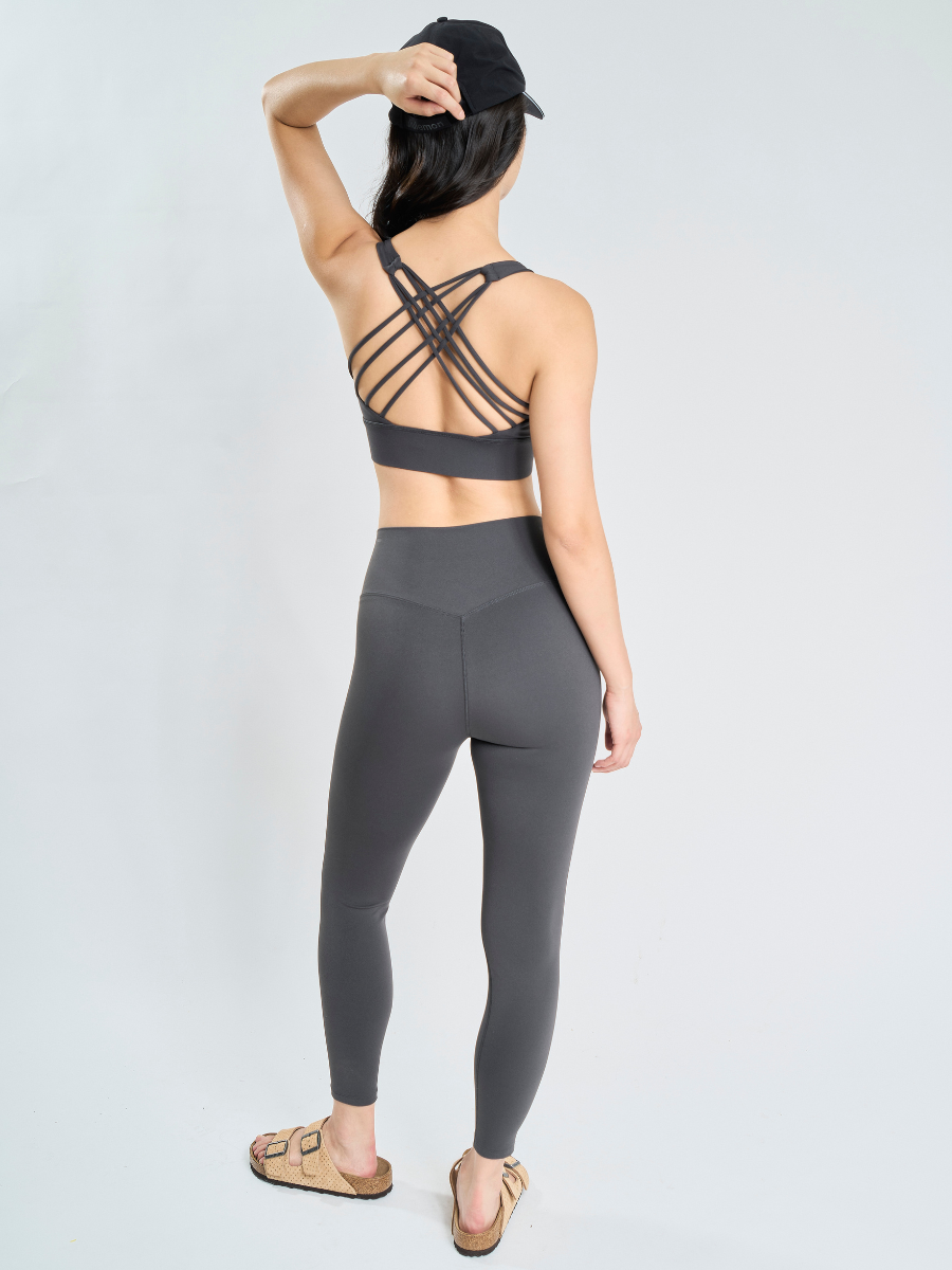 Easy Stretch 7/8 *Seamless Leggings in Coal Gray