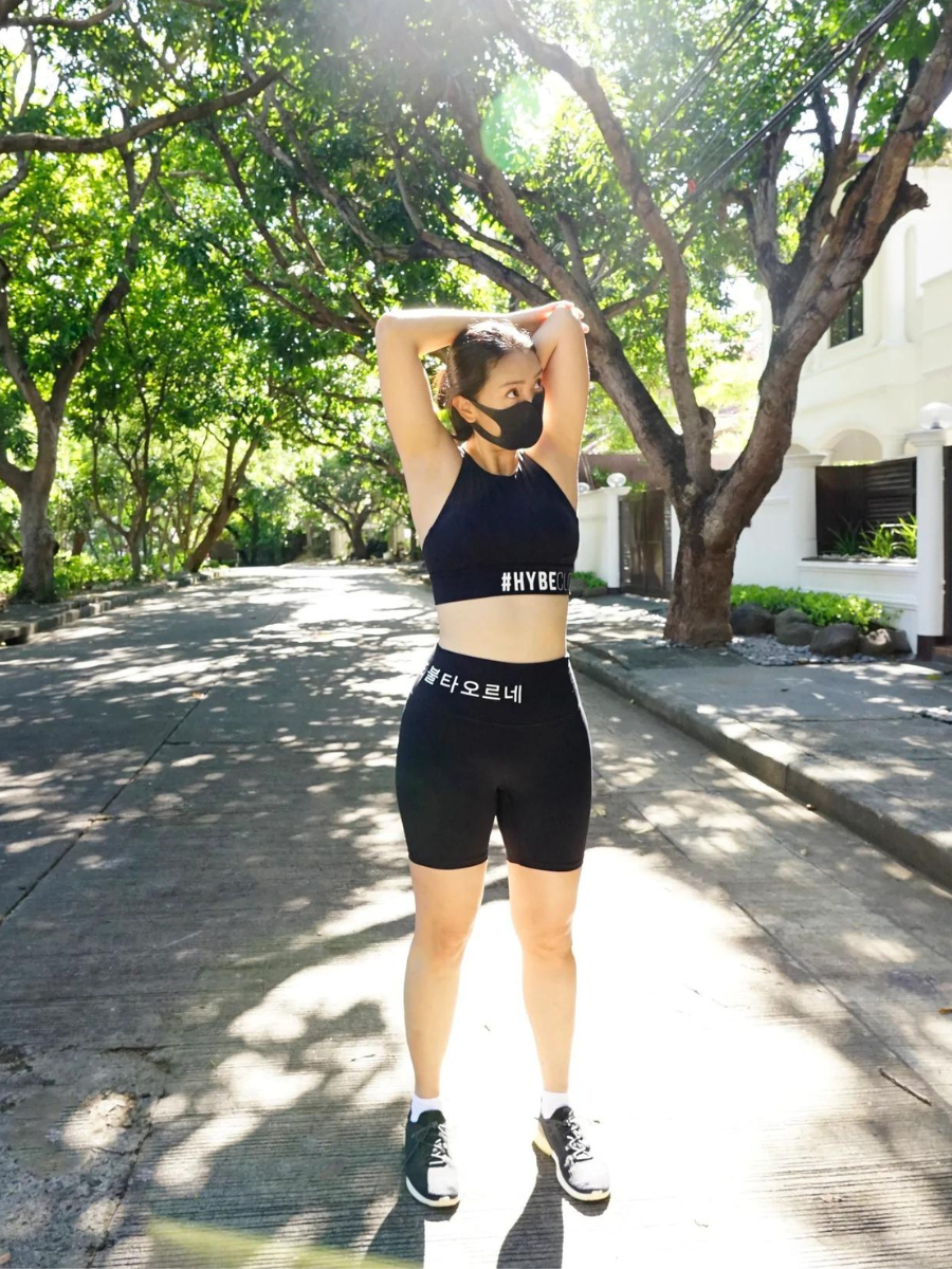 BTS : #HybeCloseTheGyms Sports Bra