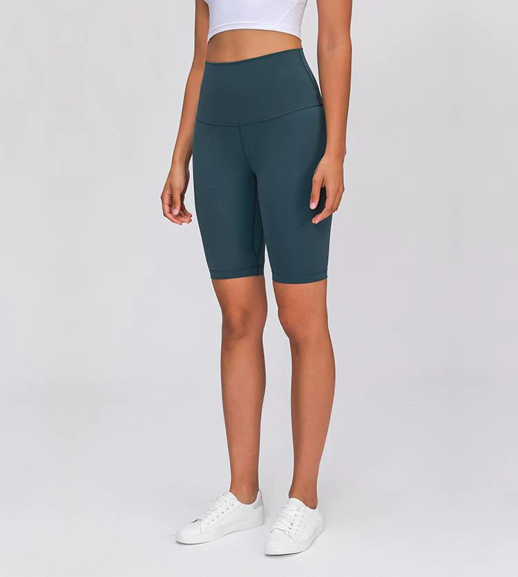 Easy Sprint 9” Shorts in Fern Green